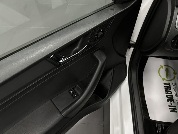 Skoda Rapid I Рестайлинг с пробегом 2018 года, цена 1 045 000 рублей, 195016 км, лифтбек, Автокод Объявления