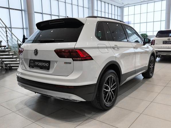 Volkswagen Tiguan II с пробегом 2019 года, цена 3 150 000 рублей, 98979 км, внедорожник, Автокод Объявления