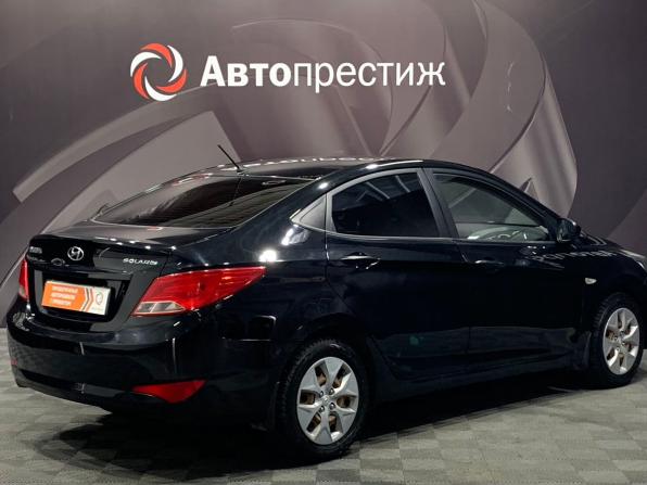 Hyundai Solaris I Рестайлинг с пробегом 2015 года, цена 699 000 рублей, 207000 км, седан, Автокод Объявления
