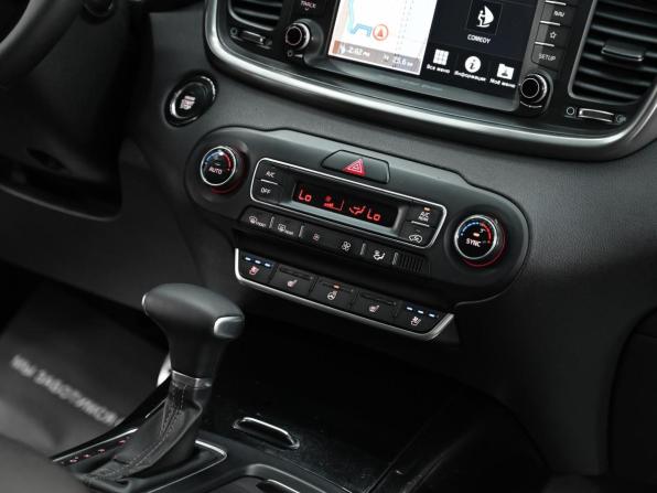 Kia Sorento III Prime Рестайлинг с пробегом 2018 года, цена 2 349 000 рублей, 245000 км, внедорожник, Автокод Объявления