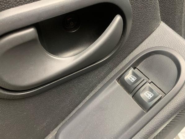 Renault Duster I Рестайлинг с пробегом 2018 года, цена 1 099 000 рублей, 138000 км, внедорожник, Автокод Объявления