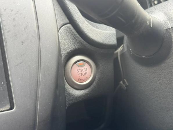 Nissan Note II Рестайлинг с пробегом 2017 года, цена 1 000 000 рублей, 196641 км, хэтчбек, Автокод Объявления