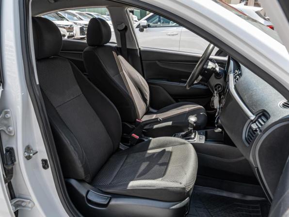 Kia Rio IV Рестайлинг с пробегом 2021 года, цена 1 340 000 рублей, 170500 км, седан, Автокод Объявления
