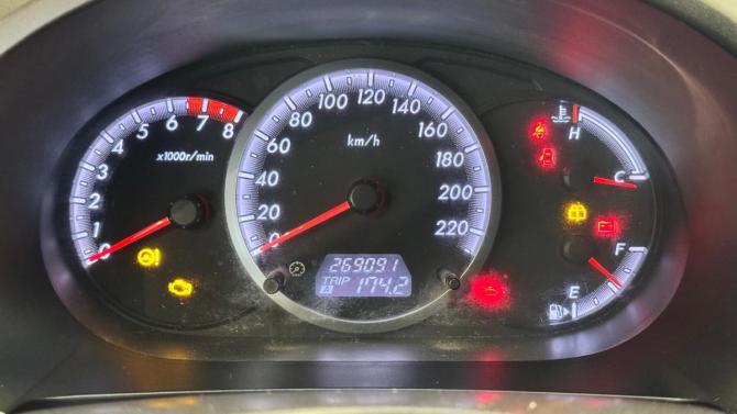 Mazda 5 I (CR) Рестайлинг с пробегом 2008 года, цена 529 000 рублей, 269089 км, минивэн, Автокод Объявления