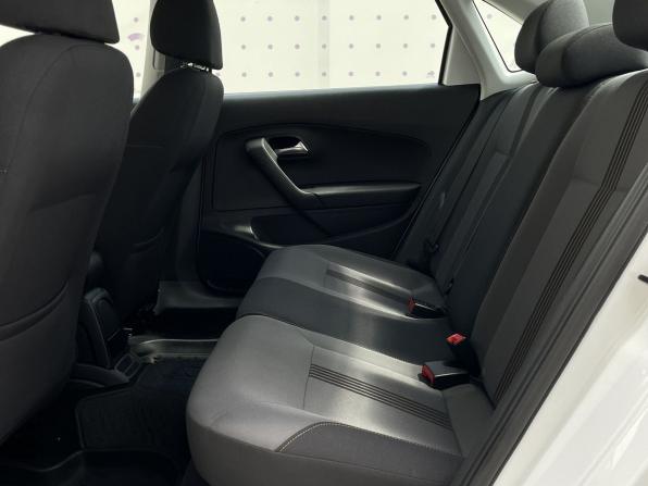 Volkswagen Polo V Рестайлинг с пробегом 2016 года, цена 1 265 000 рублей, 99536 км, седан, Автокод Объявления