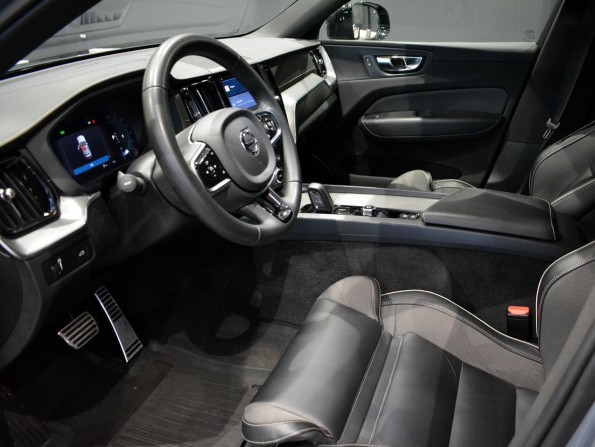 Volvo XC60 II Рестайлинг с пробегом 2021 года, цена 5 249 000 рублей, 64437 км, offers.body_type.unknown, Автокод Объявления