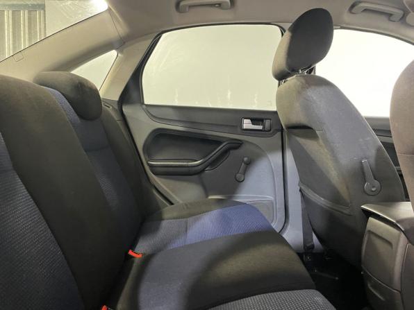 Ford Focus II с пробегом 2006 года, цена 299 900 рублей, 400000 км, седан, Автокод Объявления