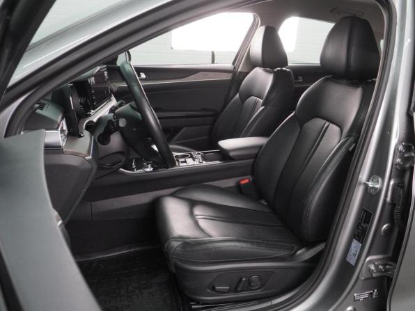Kia K5 III с пробегом 2022 года, цена 2 679 000 рублей, 32113 км, седан, Автокод Объявления