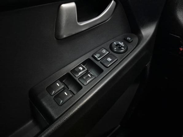 Kia Sportage III с пробегом 2012 года, цена 1 250 000 рублей, 290855 км, внедорожник, Автокод Объявления