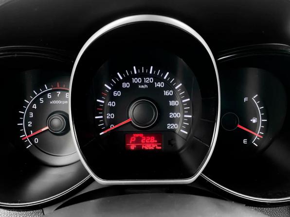 Kia Rio III Рестайлинг с пробегом 2017 года, цена 899 000 рублей, 142627 км, хэтчбек, Автокод Объявления