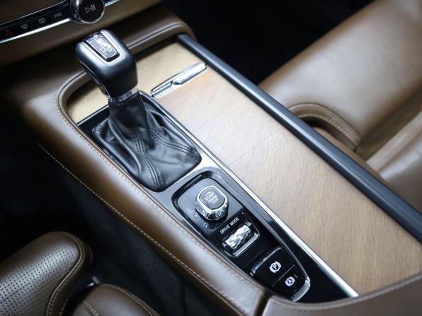 Volvo XC90 II с пробегом 2017 года, цена 3 690 000 рублей, 191092 км, внедорожник, Автокод Объявления