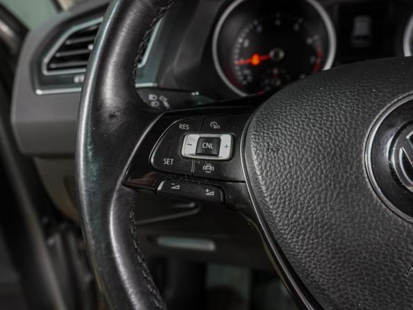 Volkswagen Tiguan II с пробегом 2020 года, цена 2 279 000 рублей, 50944 км, внедорожник, Автокод Объявления