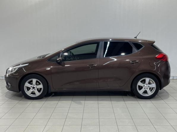 Kia Ceed II с пробегом 2013 года, цена 1 025 000 рублей, 117828 км, хэтчбек, Автокод Объявления