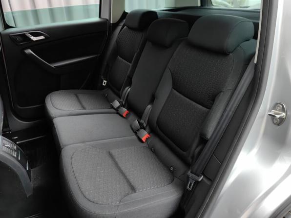 Skoda Yeti I Рестайлинг с пробегом 2014 года, цена 1 495 000 рублей, 118000 км, внедорожник, Автокод Объявления