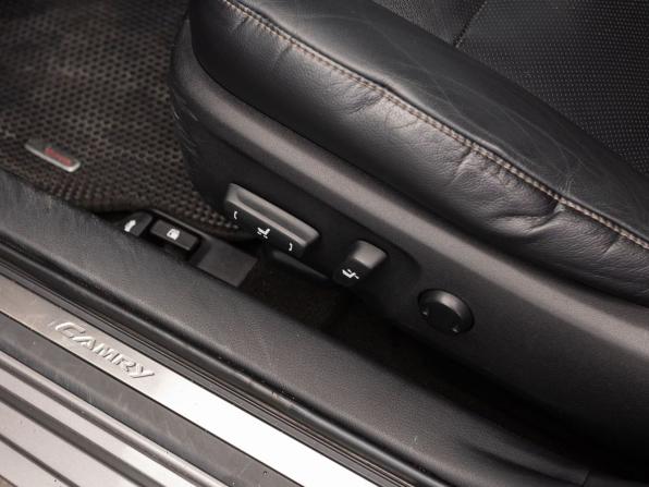 Toyota Camry VII (XV50) Рестайлинг с пробегом 2015 года, цена 2 200 000 рублей, 179623 км, седан, Автокод Объявления
