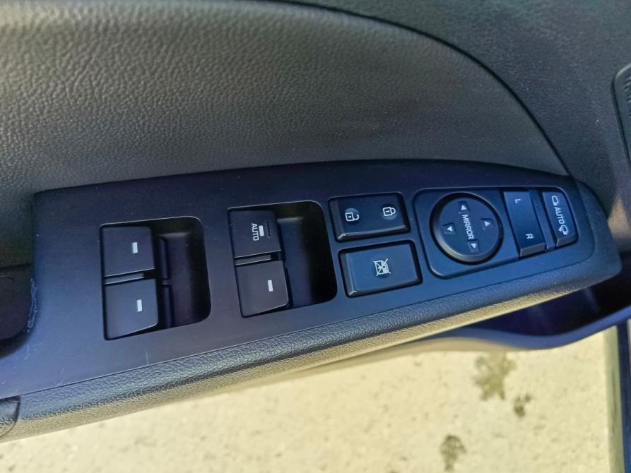 Hyundai Elantra VI (AD) Тюмень  - изображение 11