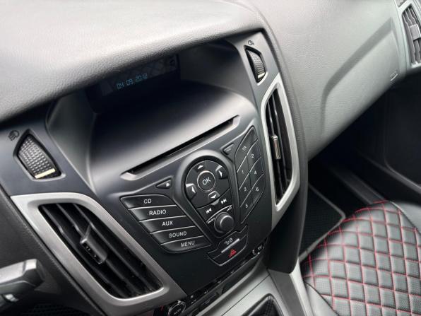 Ford Focus III с пробегом 2012 года, цена 650 000 рублей, 245492 км, седан, Автокод Объявления