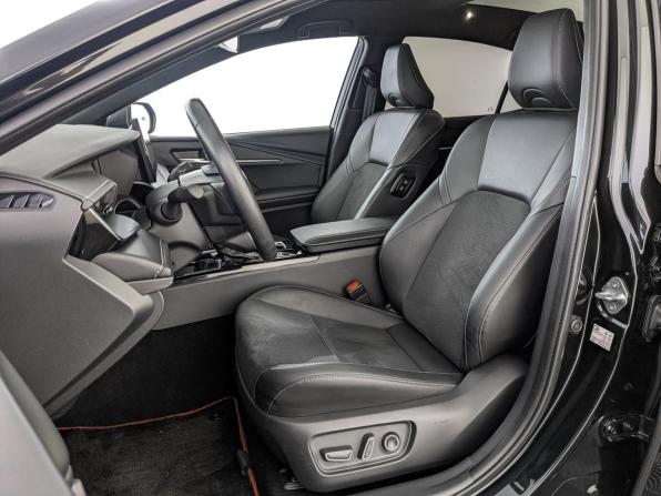 Toyota Camry IX (XV80) China Market с пробегом 2024 года, цена 3 700 000 рублей, 21100 км, седан, Автокод Объявления