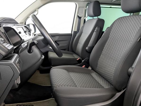 Volkswagen Multivan T6 Рестайлинг с пробегом 2021 года, цена 5 350 000 рублей, 94113 км, минивэн, Автокод Объявления