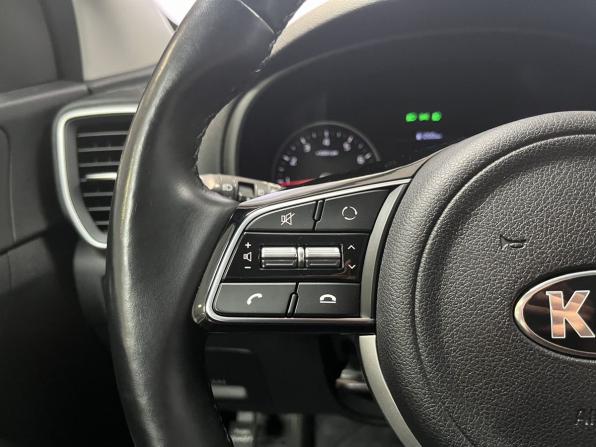 Kia Sportage IV Рестайлинг с пробегом 2021 года, цена 2 475 000 рублей, 82751 км, внедорожник, Автокод Объявления
