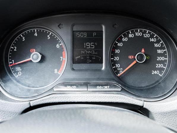 Volkswagen Polo V Рестайлинг с пробегом 2016 года, цена 1 166 000 рублей, 147443 км, седан, Автокод Объявления