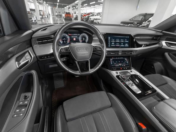 Audi Q6 с пробегом 2023 года, цена 6 000 000 рублей, 29890 км, внедорожник, Автокод Объявления