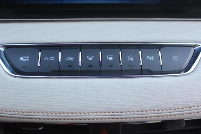 Haval Jolion I с пробегом 2023 года, цена 1 715 000 рублей, 99007 км, внедорожник, Автокод Объявления