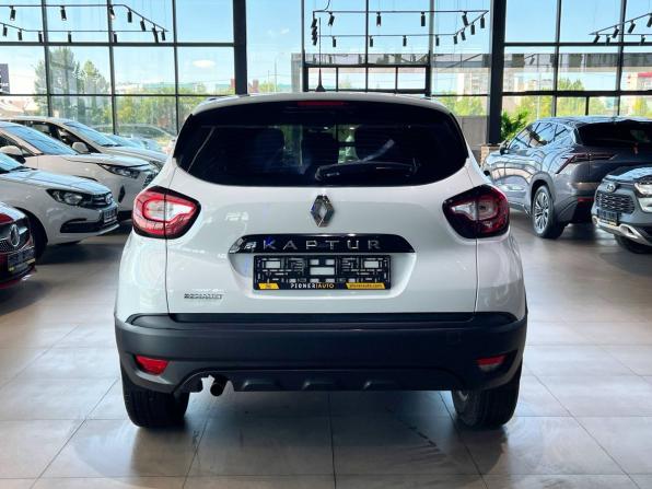 Renault Kaptur I с пробегом 2017 года, цена 1 490 000 рублей, 89654 км, внедорожник, Автокод Объявления