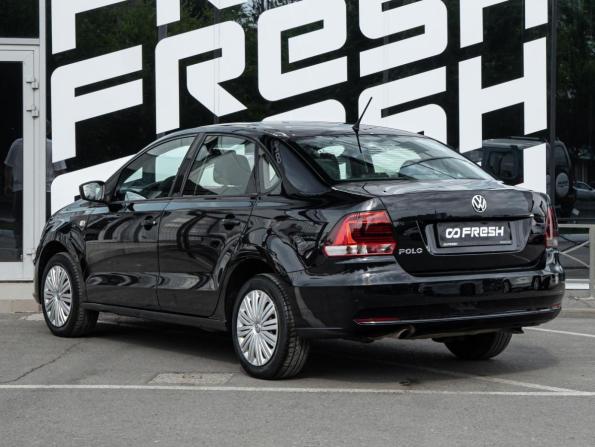 Volkswagen Polo V Рестайлинг с пробегом 2015 года, цена 920 000 рублей, 219955 км, седан, Автокод Объявления