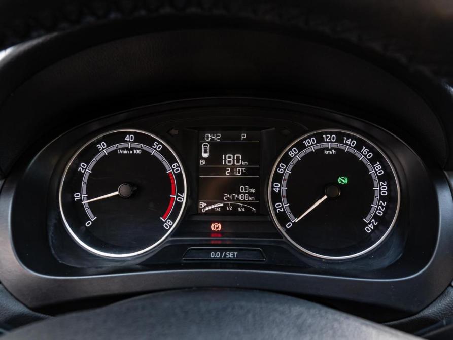 Skoda Rapid I Рестайлинг Краснодар  - изображение 15