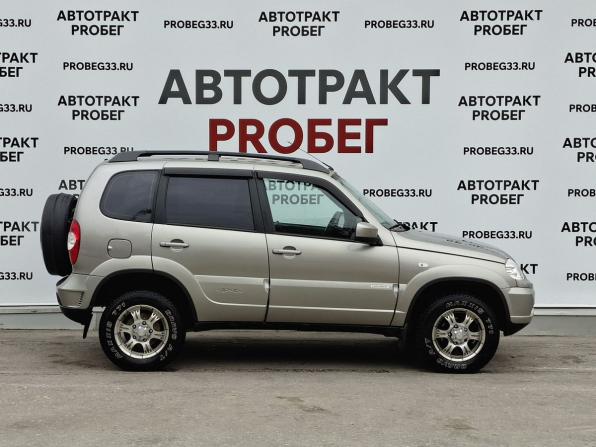 Chevrolet Niva I Рестайлинг с пробегом 2016 года, цена 695 000 рублей, 62418 км, внедорожник, Автокод Объявления