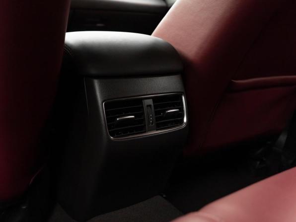 Mazda 6 III (GJ) Рестайлинг 2 с пробегом 2021 года, цена 3 080 000 рублей, 46258 км, седан, Автокод Объявления