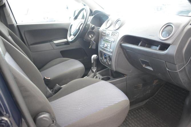 Ford Fusion I Рестайлинг с пробегом 2007 года, цена 379 000 рублей, 211000 км, хэтчбек, Автокод Объявления
