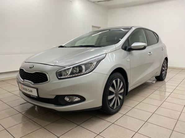 Kia Ceed II с пробегом 2014 года, цена 1 050 000 рублей, 71188 км, хэтчбек, Автокод Объявления