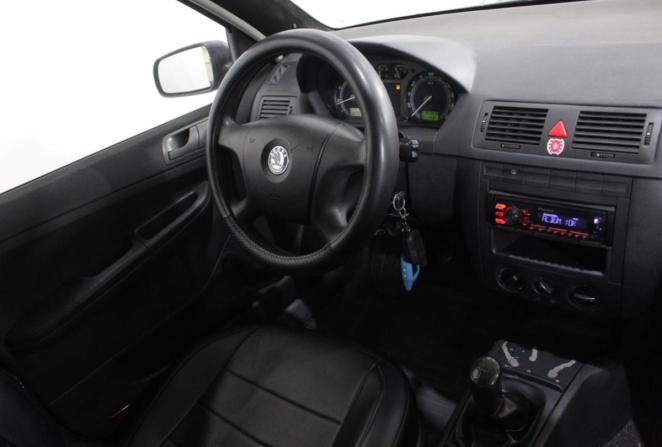 Skoda Fabia I Рестайлинг с пробегом 2006 года, цена 350 000 рублей, 197905 км, седан, Автокод Объявления