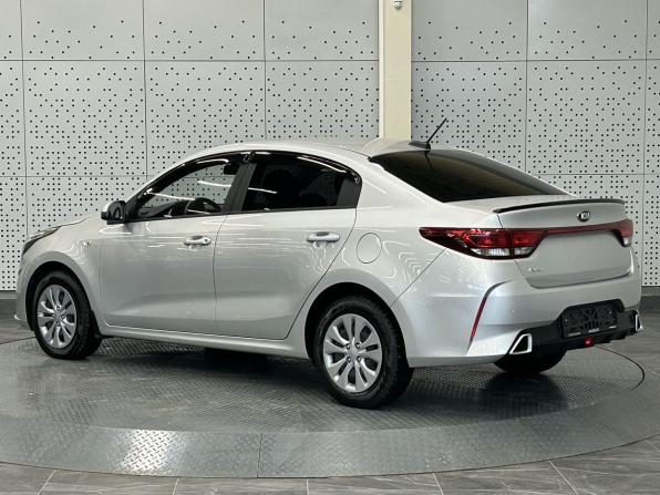 Kia Rio IV Рестайлинг с пробегом 2021 года, цена 1 210 000 рублей, 54199 км, седан, Автокод Объявления