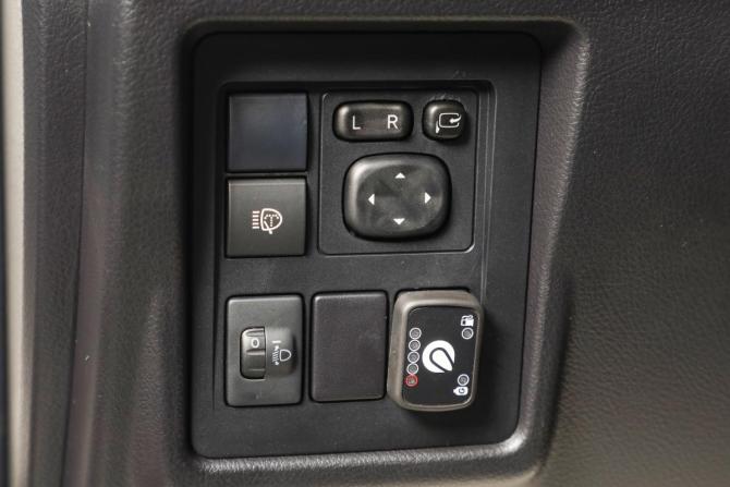 Toyota Land Cruiser Prado 150 Series Рестайлинг 2 с пробегом 2018 года, цена 4 659 000 рублей, 150000 км, внедорожник, Автокод Объявления