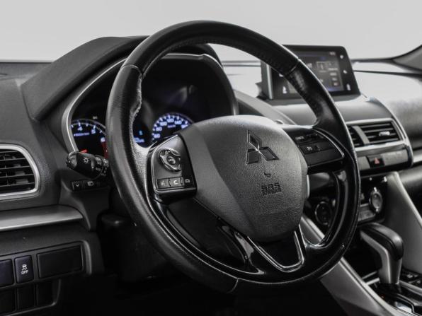 Mitsubishi Eclipse Cross I с пробегом 2018 года, цена 1 545 000 рублей, 180000 км, внедорожник, Автокод Объявления