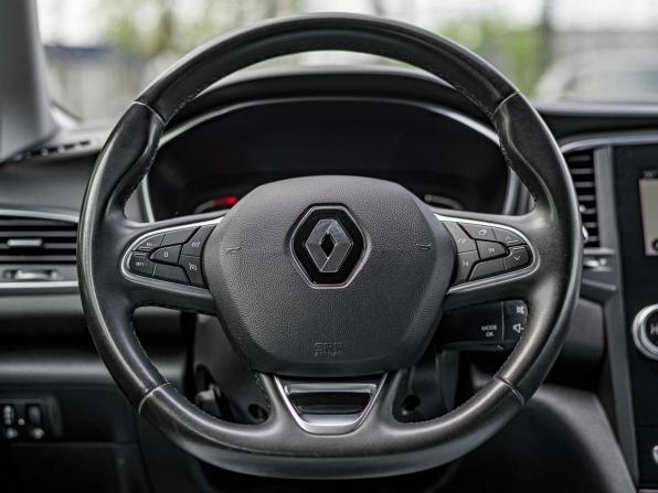 Renault Megane IV Рестайлинг с пробегом 2020 года, цена 1 529 000 рублей, 162365 км, универсал, Автокод Объявления