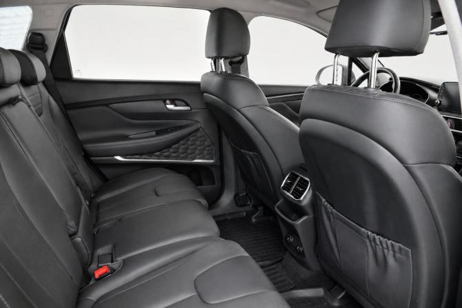 Hyundai Santa Fe IV с пробегом 2019 года, цена 3 000 000 рублей, 43478 км, внедорожник, Автокод Объявления