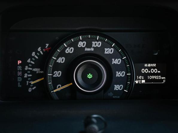 Honda Stepwgn IV Рестайлинг с пробегом 2013 года, цена 1 414 000 рублей, 109923 км, минивэн, Автокод Объявления