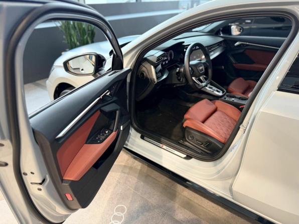 Новый Audi A3 IV (8Y) Рестайлинг 2025 года, цена 4 861 700 рублей, хэтчбек, Автокод Объявления