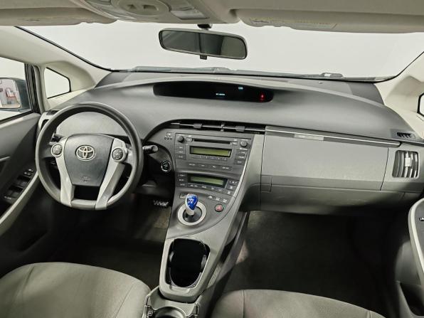 Toyota Prius III (XW30) с пробегом 2010 года, цена 999 000 рублей, 229450 км, хэтчбек, Автокод Объявления