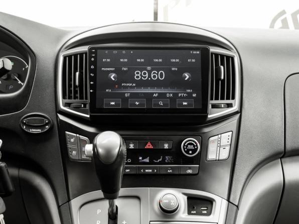 Hyundai Grand Starex I Рестайлинг с пробегом 2017 года, цена 2 650 000 рублей, 144259 км, минивэн, Автокод Объявления