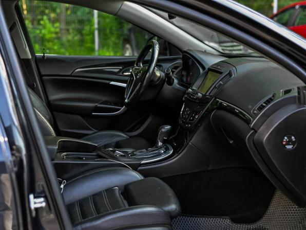 Opel Insignia I Рестайлинг с пробегом 2014 года, цена 910 000 рублей, 216076 км, седан, Автокод Объявления