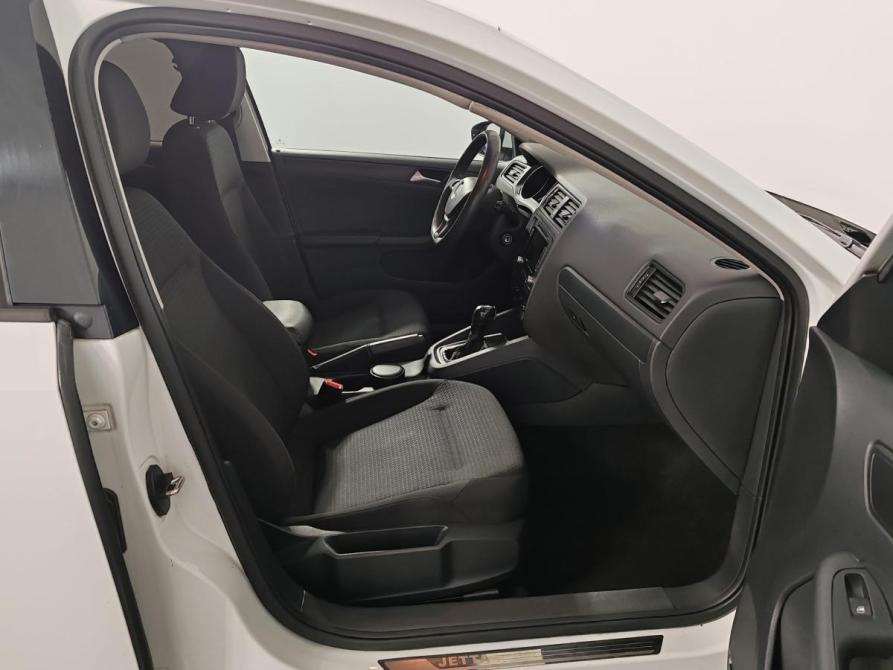 Volkswagen Jetta VI Рестайлинг Москва  - изображение 19