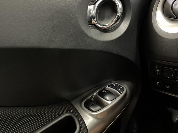 Nissan Juke I с пробегом 2013 года, цена 960 000 рублей, 163648 км, внедорожник, Автокод Объявления