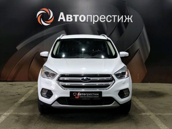 Ford Kuga II Рестайлинг с пробегом 2017 года, цена 1 650 000 рублей, 113050 км, внедорожник, Автокод Объявления