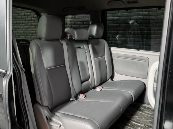 Honda Stepwgn V с пробегом 2015 года, цена 1 550 000 рублей, 305174 км, минивэн, Автокод Объявления