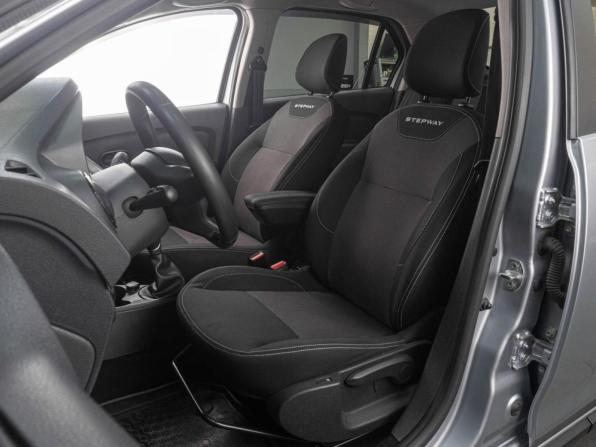 Renault Logan II Рестайлинг с пробегом 2022 года, цена 1 249 000 рублей, 90714 км, седан, Автокод Объявления